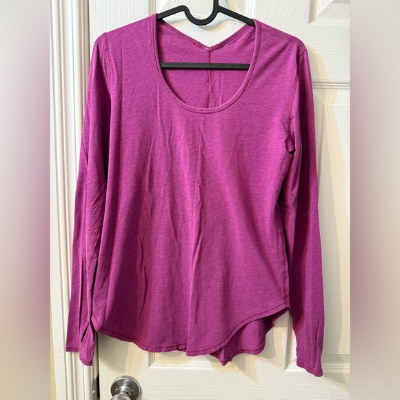 Lululemon Yogini 5 Year Long Sleeve Tee Shirt Size 4 - Picture 4 of 10